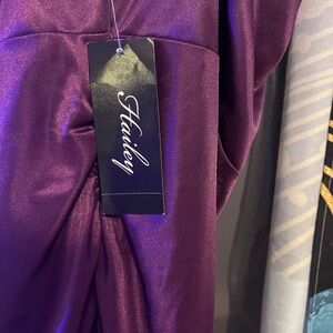 Woman’s dress size 4